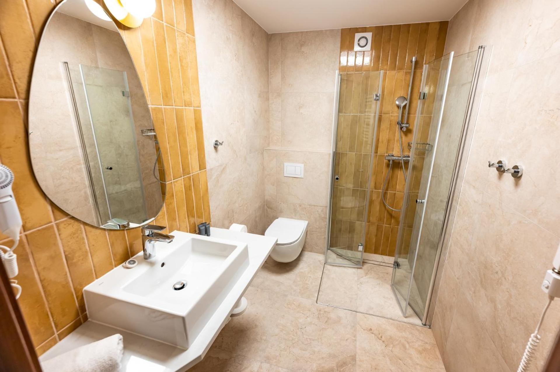 Osrodek Szkoleniowo Wypoczynkowy Galicya Hotel Krynica Zdroj Luaran gambar